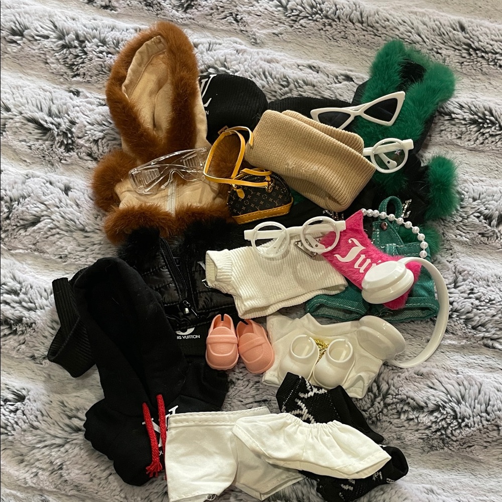 Labubu Clothes and Accessories Bundle